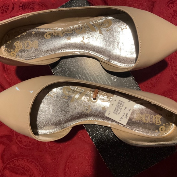 Payless Woman’s Brash Beige patent dressy/casual slip-on flats. Size 10W NWT - Picture 7 of 15